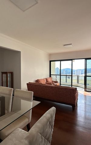 Apartamento para alugar com 128m², 3 quartos e 2 vagas Apartamento para alugar com 128m², 3 quartos e 2 vagasSala