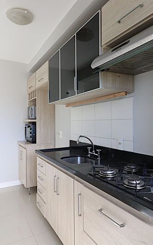 Apartamento à venda com 56m², 2 quartos e 1 vagaCozinha - Armários