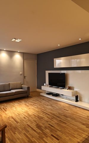 Apartamento à venda com 90m², 2 quartos e 2 vagas Apartamento à venda com 90m², 2 quartos e 2 vagasSala
