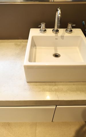 Apartamento à venda com 90m², 2 quartos e 2 vagas Apartamento à venda com 90m², 2 quartos e 2 vagasBanheiro