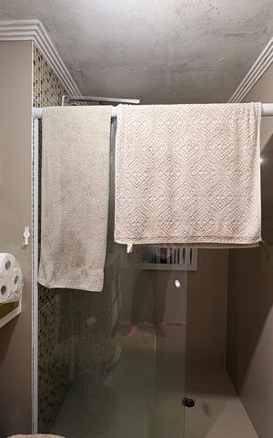 Apartamento à venda com 63m², 3 quartos e 1 vaga Apartamento à venda com 63m², 3 quartos e 1 vagaBanheiro