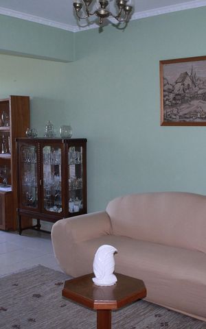 Apartamento para alugar com 137m², 3 quartos e sem vagaSala