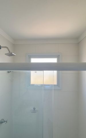 Apartamento para alugar com 56m², 2 quartos e 1 vaga Apartamento para alugar com 56m², 2 quartos e 1 vagaBanheiro da Suíte 1