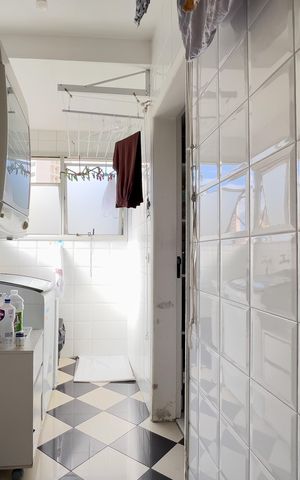 Apartamento à venda com 123m², 3 quartos e 3 vagas Apartamento à venda com 123m², 3 quartos e 3 vagasÁrea e serviço