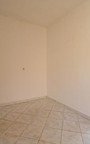 Casa para alugar com 90m², 2 quartos e 1 vagaSala