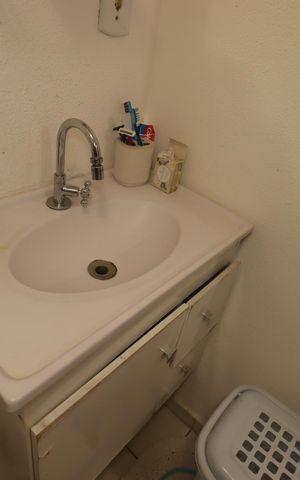 Apartamento à venda com 60m², 2 quartos e 1 vagaBanheiro - Pia