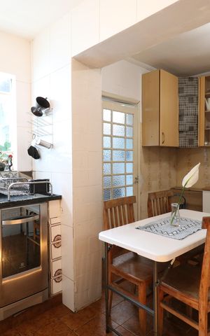 Casa à venda com 130m², 4 quartos e 1 vagaCozinha 