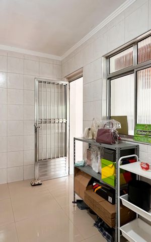 Casa à venda com 224m², 3 quartos e 4 vagas Casa à venda com 224m², 3 quartos e 4 vagasÁrea de Serviço