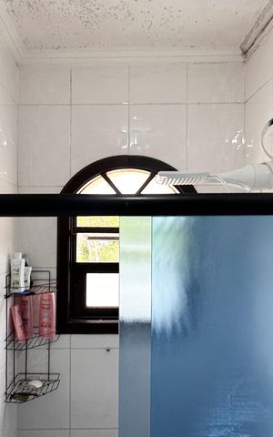 Casa à venda com 224m², 3 quartos e 4 vagas Casa à venda com 224m², 3 quartos e 4 vagasBanheiro Social