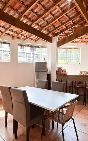 Casa à venda com 224m², 3 quartos e 4 vagas Casa à venda com 224m², 3 quartos e 4 vagasÁrea gourmet