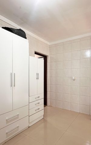 Casa à venda com 224m², 3 quartos e 4 vagas Casa à venda com 224m², 3 quartos e 4 vagasÁrea de Serviço