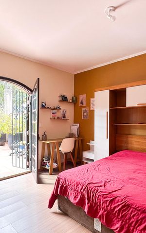 Casa à venda com 224m², 3 quartos e 4 vagas Casa à venda com 224m², 3 quartos e 4 vagasSuíte