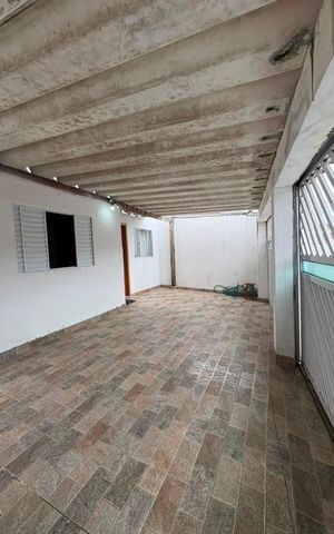 Casa para alugar com 125m², 2 quartos e 2 vagas Casa para alugar com 125m², 2 quartos e 2 vagasGaragem
