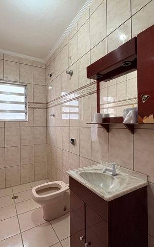 Casa para alugar com 80m², 1 quarto e sem vaga Casa para alugar com 80m², 1 quarto e sem vagaBanheiro