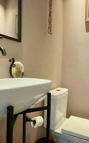 Casa à venda com 222m², 2 quartos e 1 vaga Casa à venda com 222m², 2 quartos e 1 vagaLavabo