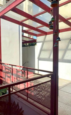 Casa à venda com 222m², 2 quartos e 1 vaga Casa à venda com 222m², 2 quartos e 1 vagaGaragem