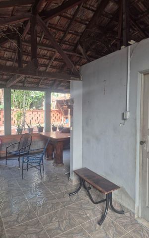Casa à venda com 240m², 3 quartos e sem vaga Casa à venda com 240m², 3 quartos e sem vagaÁrea externa