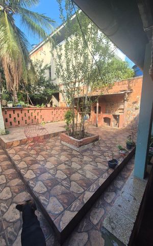 Casa à venda com 240m², 3 quartos e sem vaga Casa à venda com 240m², 3 quartos e sem vagaÁrea externa