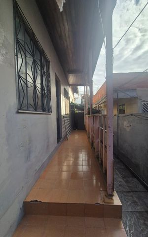 Casa à venda com 240m², 3 quartos e sem vaga Casa à venda com 240m², 3 quartos e sem vagaÁrea externa
