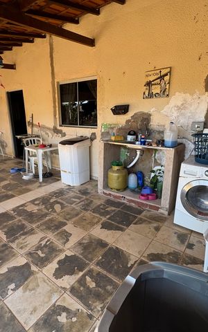 Casa à venda com 340m², 4 quartos e sem vaga