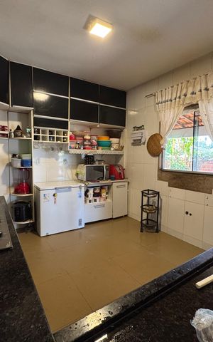 Casa à venda com 340m², 4 quartos e sem vaga