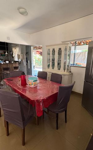 Casa à venda com 340m², 4 quartos e sem vaga