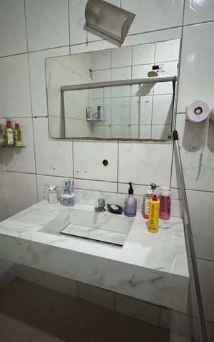 Casa à venda com 340m², 4 quartos e sem vaga