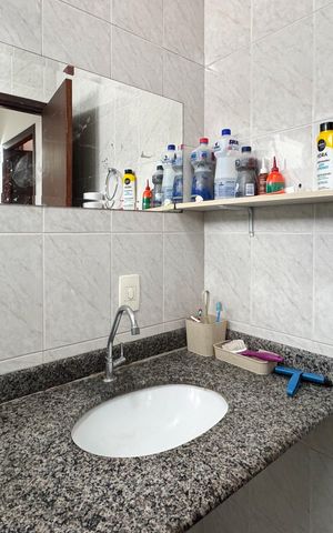 Apartamento à venda com 70m², 2 quartos e 1 vaga Apartamento à venda com 70m², 2 quartos e 1 vagaBanheiro Social