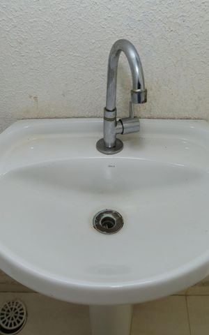 Casa para alugar com 81m², 2 quartos e 2 vagasBanheiro 3 - Lavabo