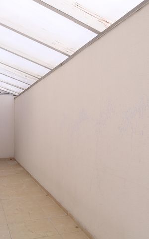 Casa para alugar com 81m², 2 quartos e 2 vagasCorredor