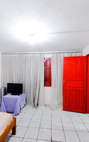 Casa à venda com 257m², 6 quartos e 6 vagasEdícula 