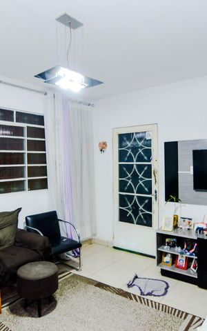 Casa à venda com 257m², 6 quartos e 6 vagasSala