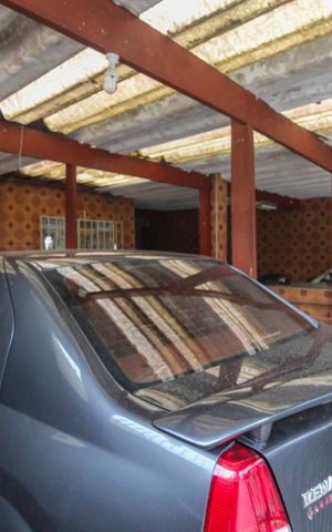 Casa à venda com 250m², 6 quartos e 3 vagas Casa à venda com 250m², 6 quartos e 3 vagasGaragem