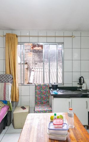 Casa à venda com 140m², 4 quartos e 3 vagas Casa à venda com 140m², 4 quartos e 3 vagasCasa 1 Dormitório/cozinha