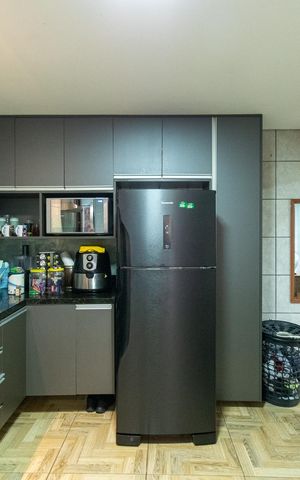 Casa à venda com 140m², 4 quartos e 3 vagas Casa à venda com 140m², 4 quartos e 3 vagasCasa 2 Cozinha