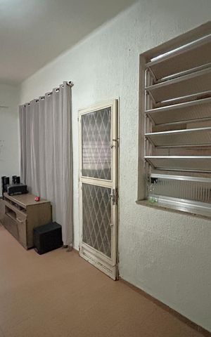 Casa para alugar com 90m², 2 quartos e 2 vagasCopa