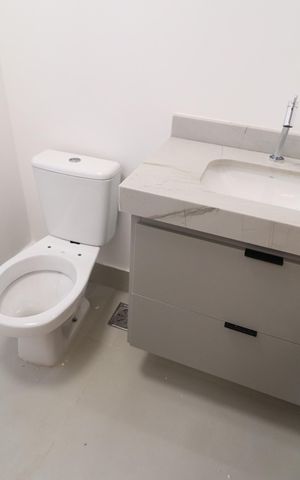 Apartamento para alugar com 86m², 2 quartos e 2 vagasBanheiro do Quarto 1