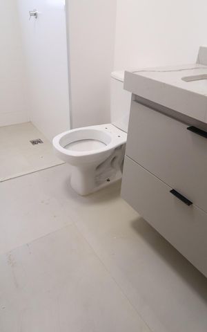 Apartamento para alugar com 86m², 2 quartos e 2 vagasBanheiro do Quarto 2
