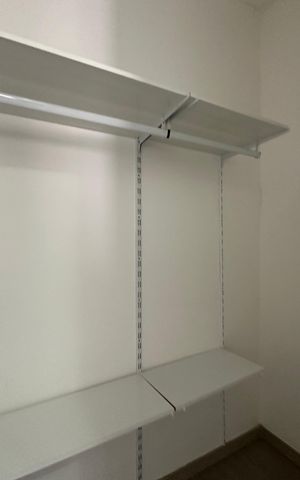Apartamento à venda com 53m², 2 quartos e 1 vaga Apartamento à venda com 53m², 2 quartos e 1 vagaCloset do quarto 2