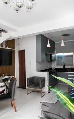 Casa de condomínio à venda com 80m², 2 quartos e 1 vaga Casa de condomínio à venda com 80m², 2 quartos e 1 vagaSala