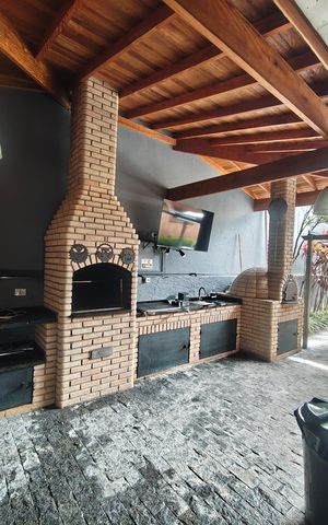 Casa de condomínio à venda com 110m², 3 quartos e 2 vagas Casa de condomínio à venda com 110m², 3 quartos e 2 vagasÁrea comum - Churrasqueira