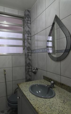 Casa de condomínio à venda com 212m², 3 quartos e 1 vagaLavabo