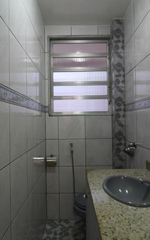 Casa de condomínio à venda com 212m², 3 quartos e 1 vagaLavabo