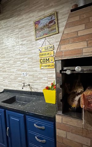 Casa para alugar com 250m², 3 quartos e 2 vagasChurrasqueira