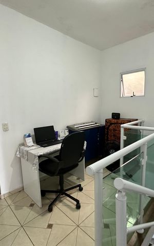 Casa para alugar com 250m², 3 quartos e 2 vagasEscritório