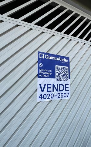 Casa para alugar com 250m², 3 quartos e 2 vagasFachada