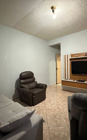 Casa para alugar com 250m², 3 quartos e 2 vagasSala