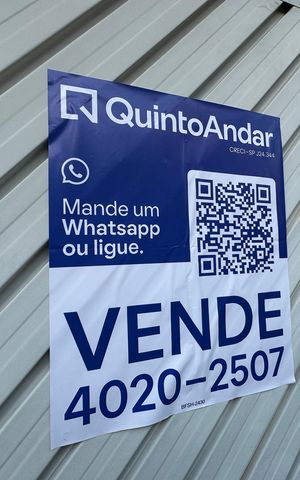 Casa para alugar com 250m², 3 quartos e 2 vagasFachada