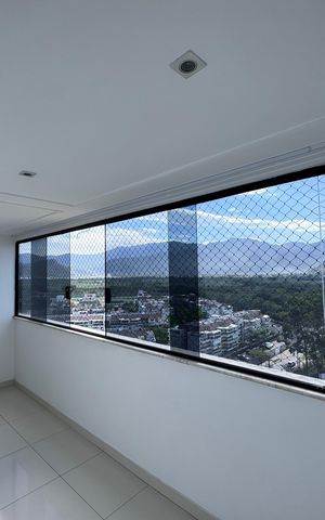 Apartamento à venda com 153m², 3 quartos e 2 vagas Apartamento à venda com 153m², 3 quartos e 2 vagasVaranda