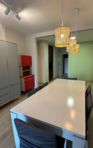Apartamento para alugar com 191m², 3 quartos e 2 vagas Apartamento para alugar com 191m², 3 quartos e 2 vagasSala